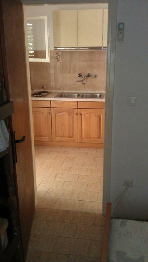 Apartmani Sandro Иван Долац Екстериор снимка