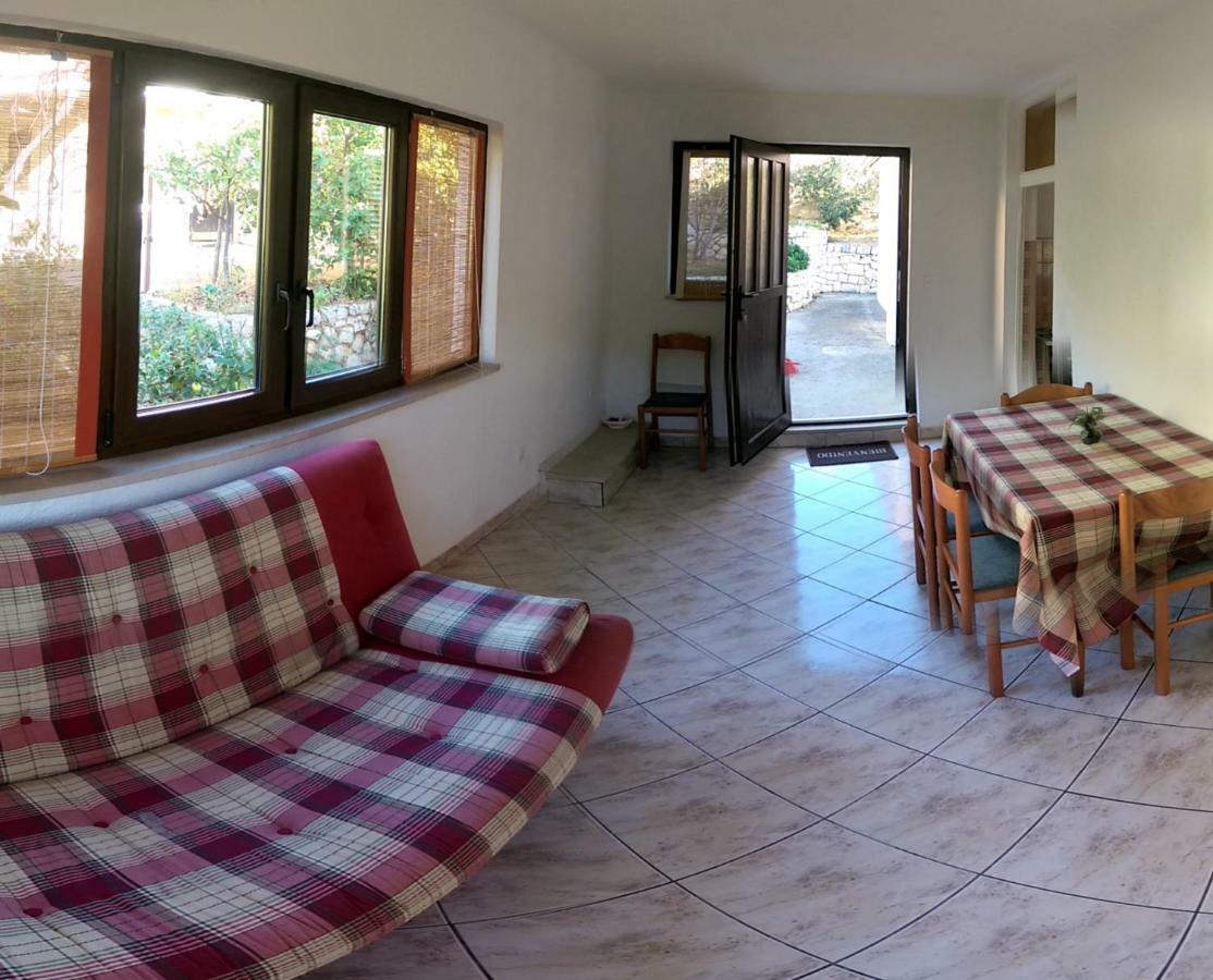 Apartmani Sandro Иван Долац Екстериор снимка